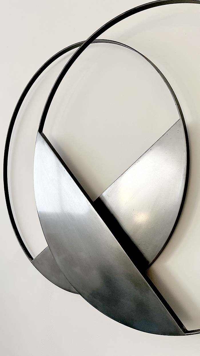 when the monkeymind gets still - Drehpendel, Stahl, geölt, Durchmesser 86 cm, Schwingungsbreite 117cm,   2025