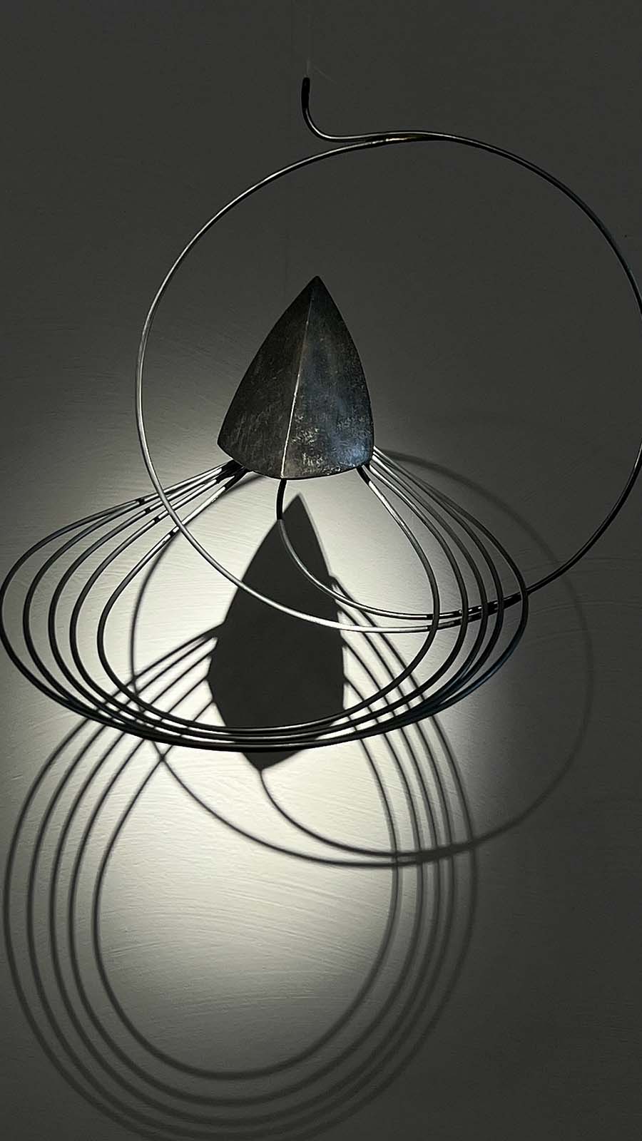 space odyssey - Stahl und Draht, geölt, 2024, Breite 40 cm, 2024